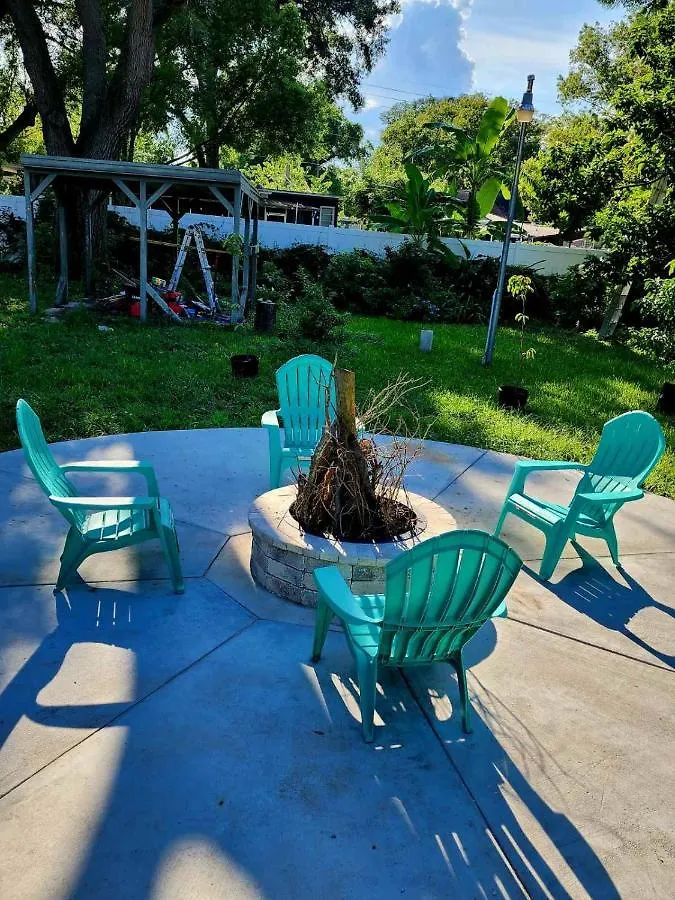 Homestay Spacious Bedroom With Private Workspace, Ensuite Bathroom - Room# 1 In Shared House No Pet Orlando