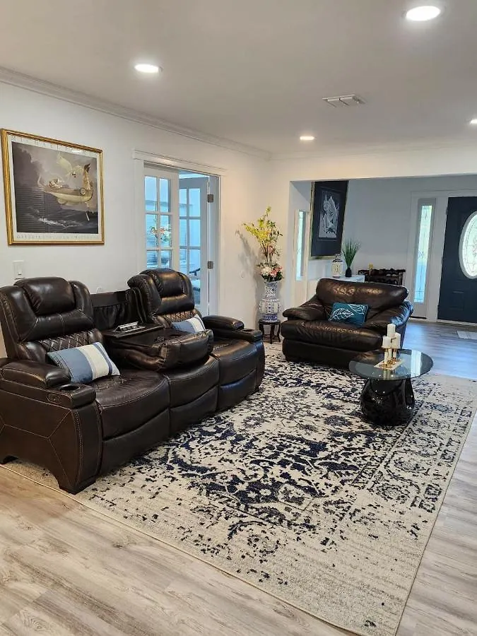 Spacious Bedroom With Private Workspace, Ensuite Bathroom - Room# 1 In Shared House No Pet Orlando United States